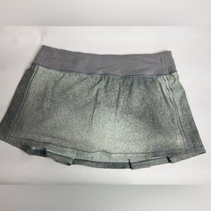 Lululemon ,size 8, color gray with white sprinkles.